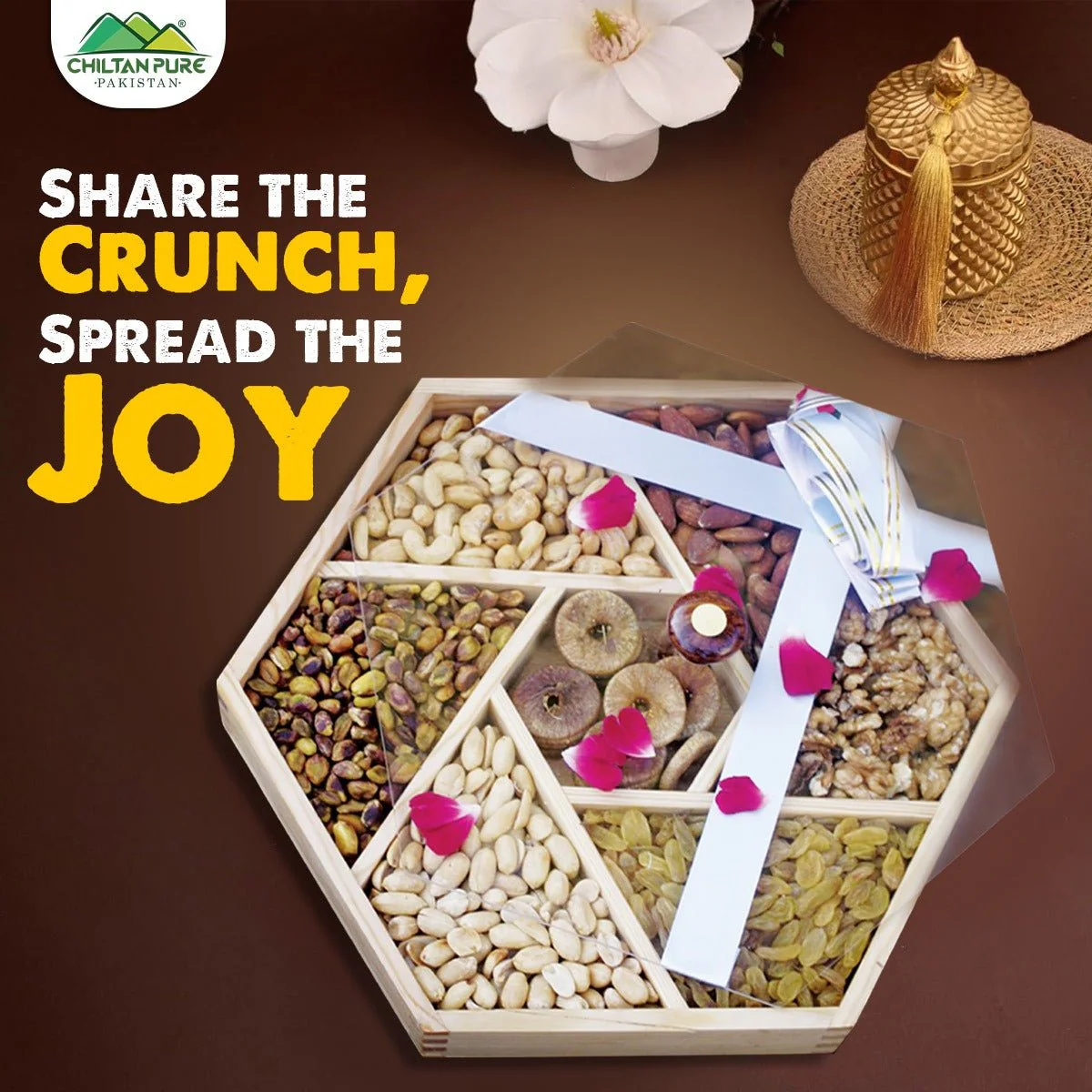 Hexagonal - Shaped Dry Fruits Wooden Box  with Seven Sections - Almonds , Cashews , Pistachios, Peeled Peanuts , Walnuts , Mixed Nuts , and Golden Raisins - A Nutty Delight Share with your Family - Image 4