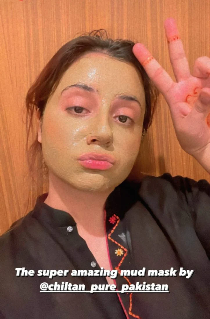 Vitamin C Clay 🍊 Reduce the Appearance of uneven skin tone, give Healthy Skin, Promote Collagen Production, prevent premature aging – 100% Organic - Image 2